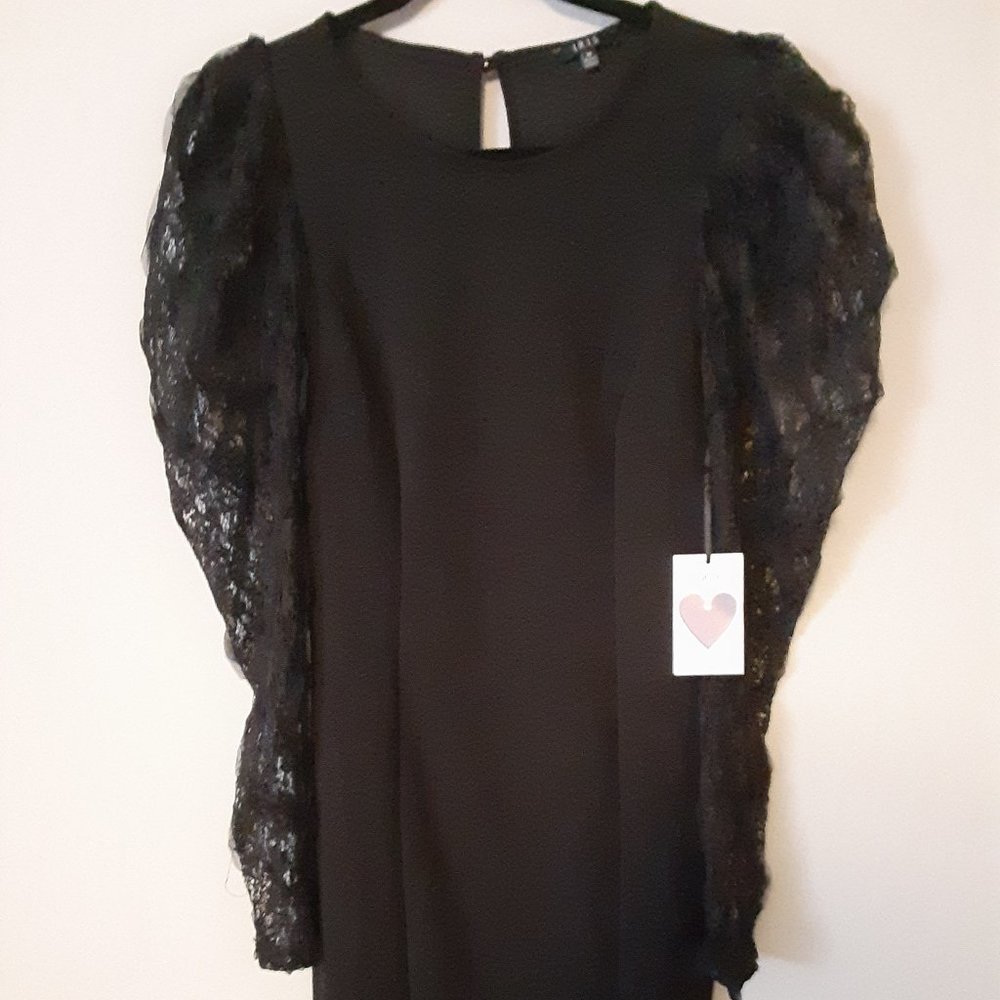 Iris size med "Little Black Dress"